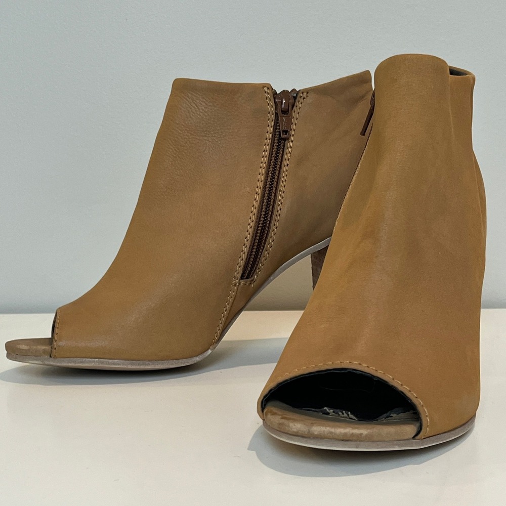Arnold Churgin Womens 38 Tan Leather Peep Toe Ankle Boots Block Heel Handmade